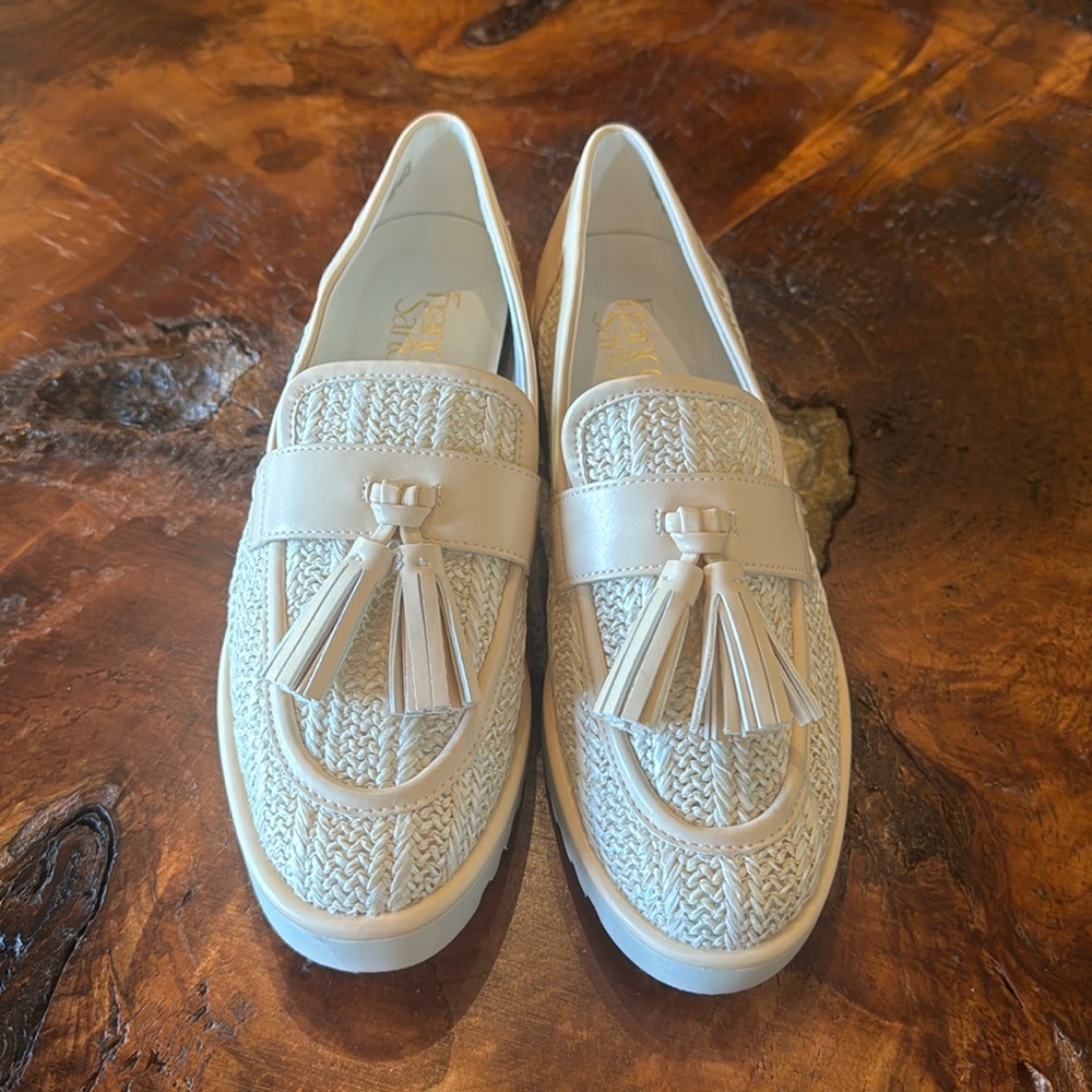 New Franco Sarto beige Rattan slip on loafers 7.5